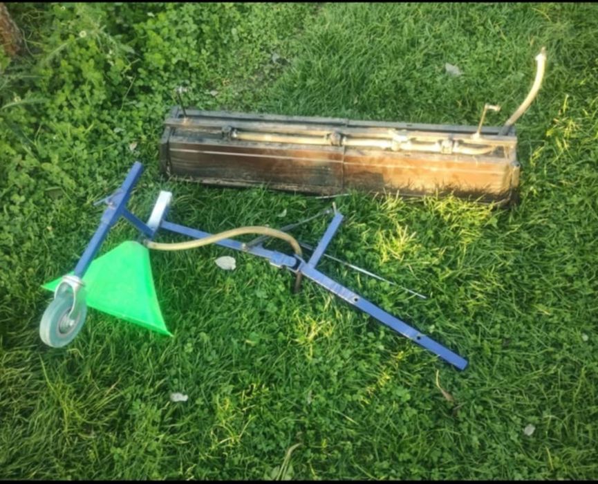 Opryskiwacz nadmuchowy tunelowy samojezdny