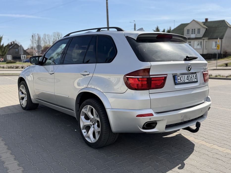 BMW X5 E70 4.8 V8