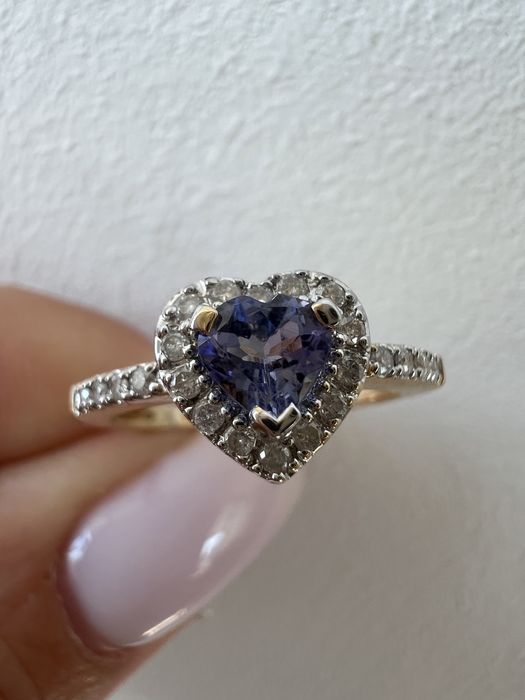 Золотое кольцо с бриллиантами желтое золото 585 проба