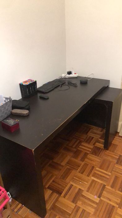 Secretaria em L preta