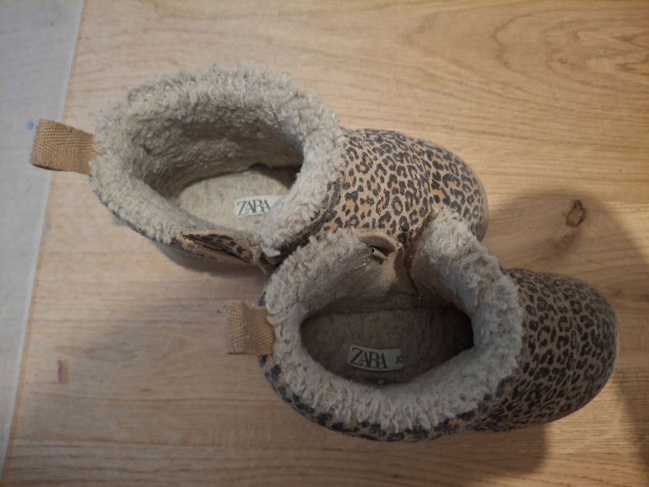 Buty zimowe w panterki dla dziecka
