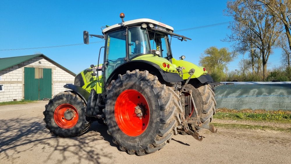Ciągnik Claas Axion 820 Nawigacja  krajowy