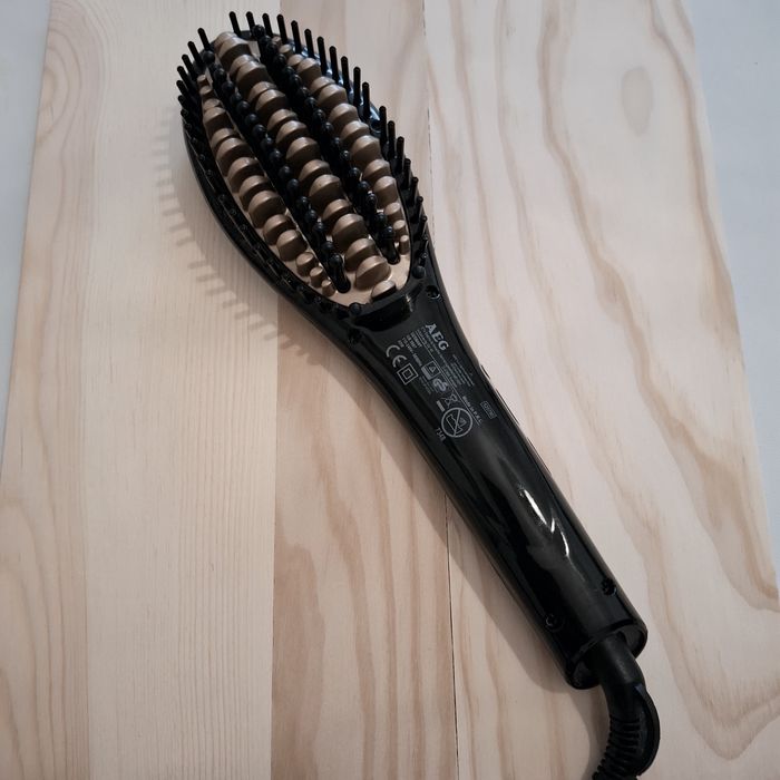 Escova de alisar cabelo