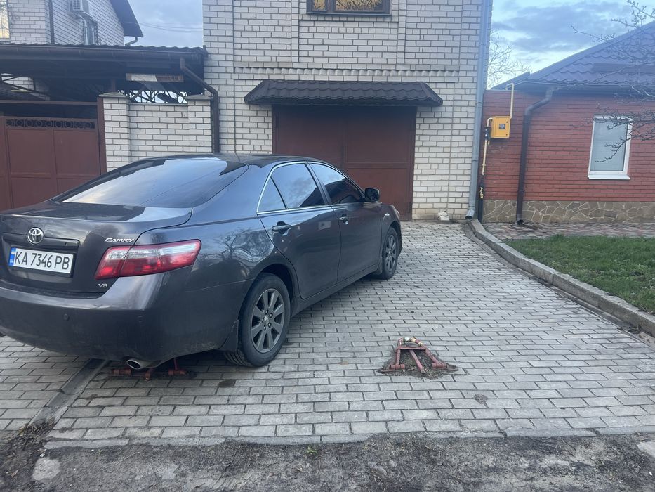Продам Toyota Camry 40 3.5