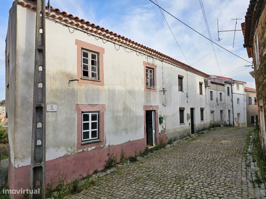 Moradia T3 para Reconstruir