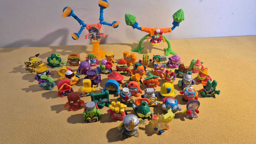 Zestaw figurek Super Things / Zings