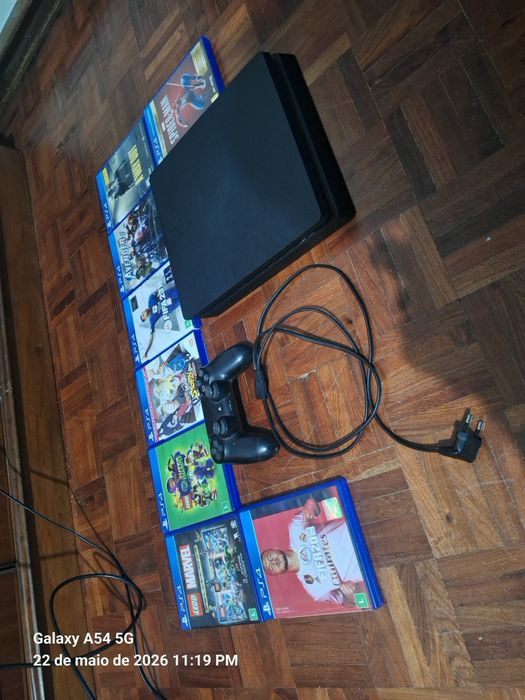 PS4 Slim 500 GB + 9 Jogos (Spider-Man, LEGO, Naruto, etc.) + Comando