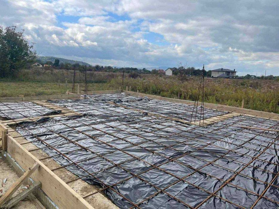Продається земля + свіжий залитий фундамент