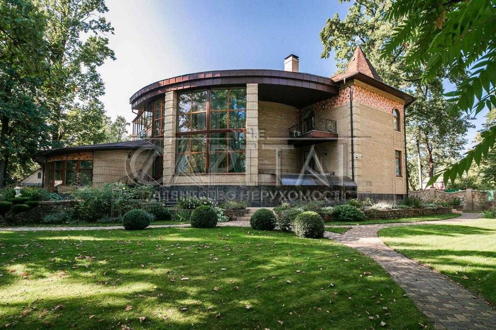 Аренда большого автономного дома в Буче, газ, генератор, теплый басейн