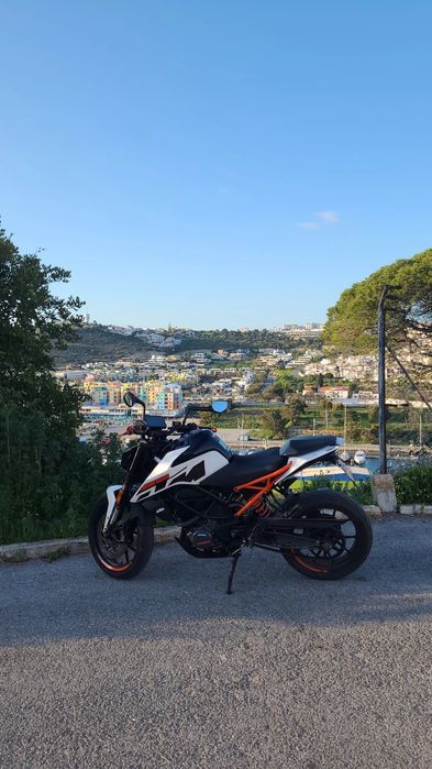 Mota KTM Duke 125