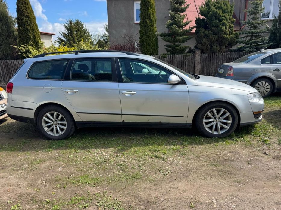 В наявності три авто на Пл реєстрації