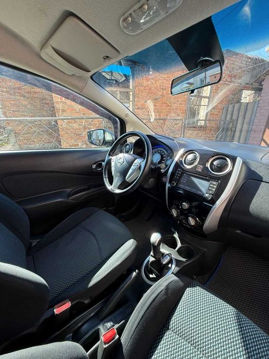 Nissan Note E12,2015 року