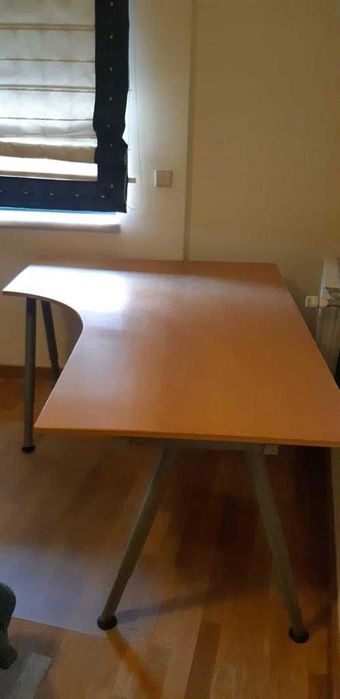 Secretária em L IKEA