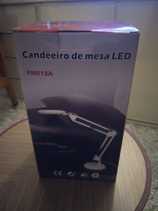 LED Desk Lamp with USB Adapter64752411184898123