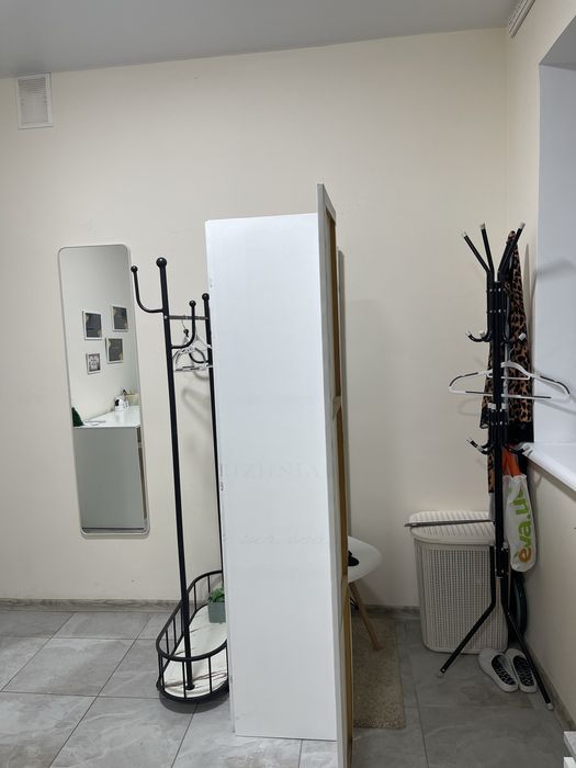 Здається робоче місце/кушетка/стіл доя майстрів