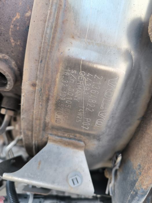Глушник Каталізатор Вихлопна Запчастини  Шрот VOLVO