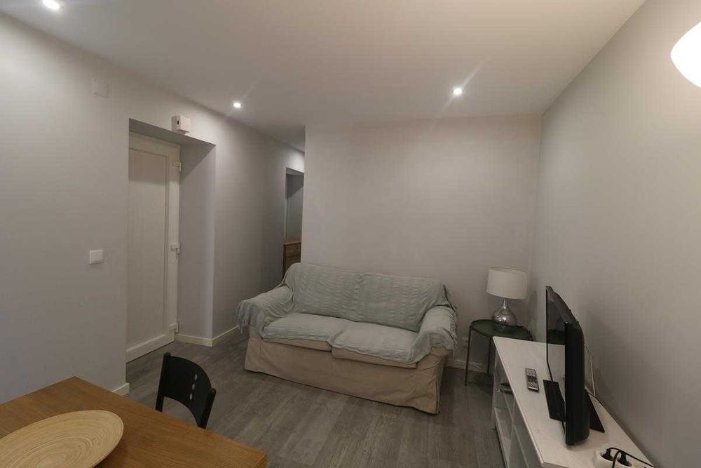 Apartamento T2 para férias com internet em São Martinho do Porto
