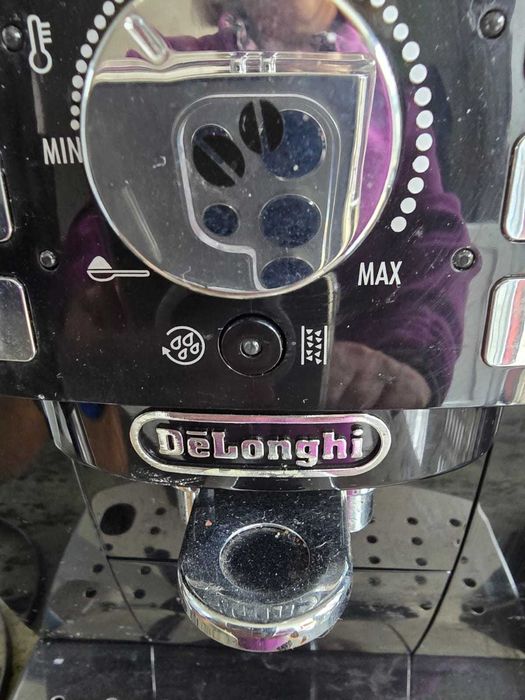 Máquina de café com moinho,  pouco uso.