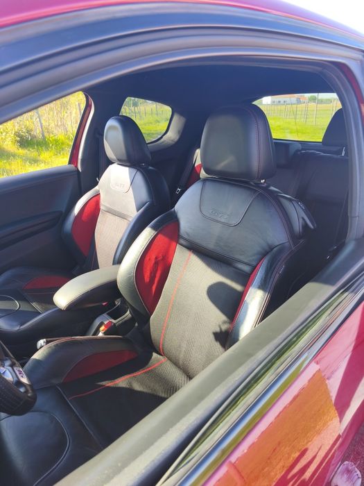 Peugeot 208 GTI Nacional – Full Extras – Histórico Completo