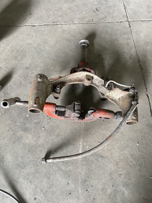 Rosqueadora RIDGID 535 completa a funcionar – Profissional