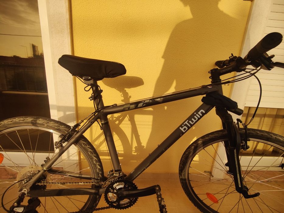 Pack Bicicleta B'Twin 5.0 + Cadeado de Corrente Decathlon + Bomba + Pneus Extra