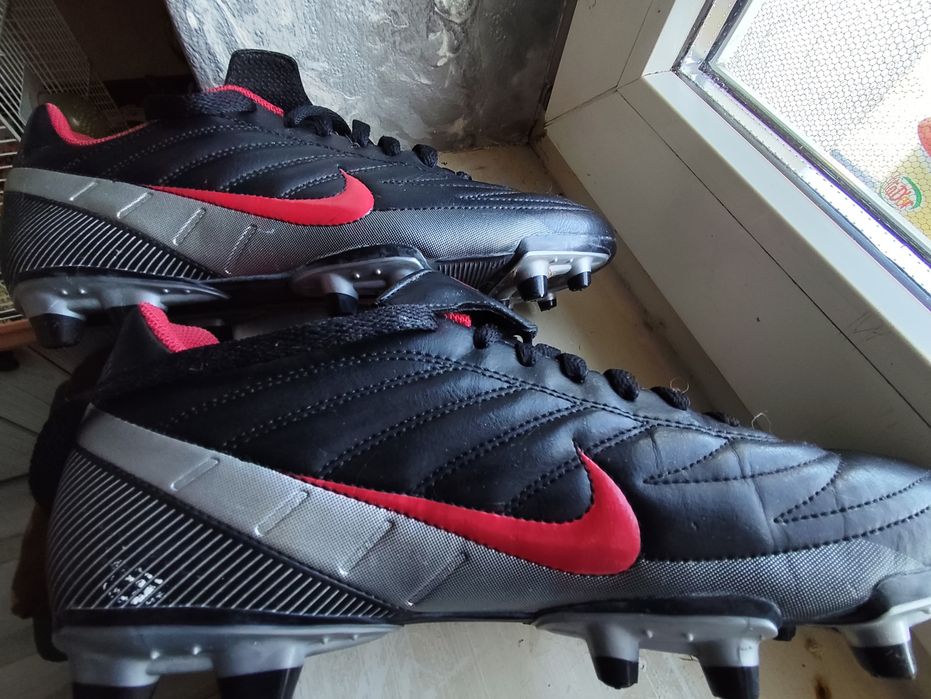 Sprzedam buty  korki