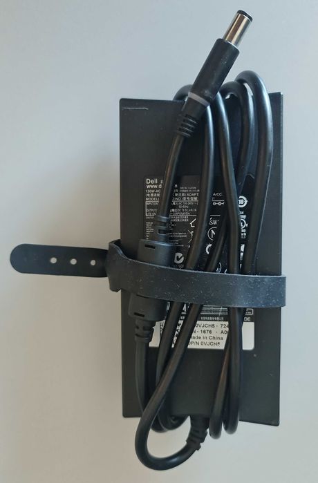 Dock Station Dell WD15, com adaptador de energia de 130W