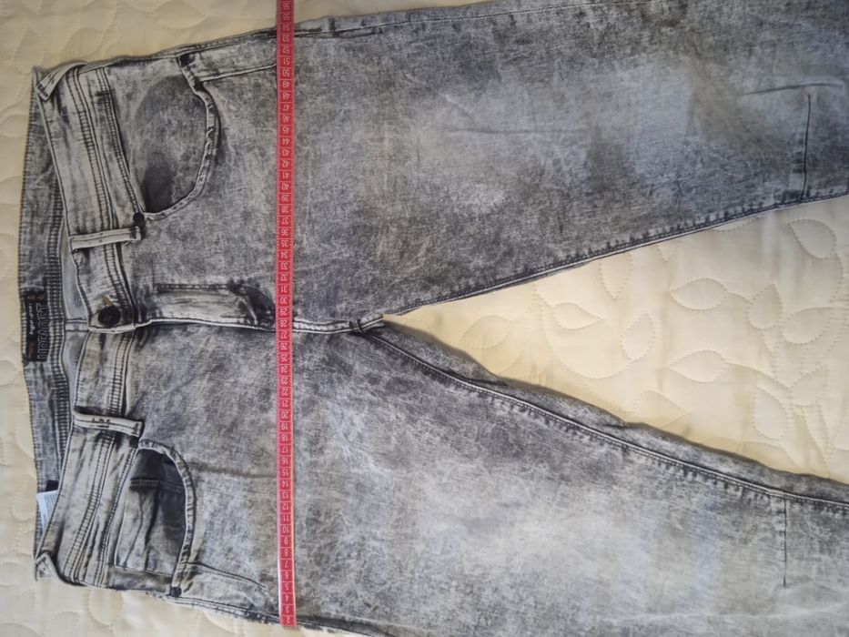 Джинсы на високую девушку