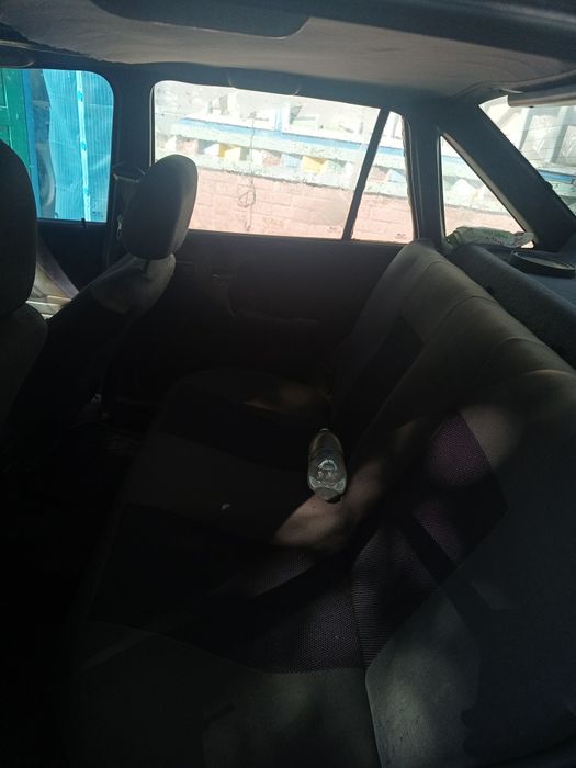 автомобіл Опель в хорошому стані