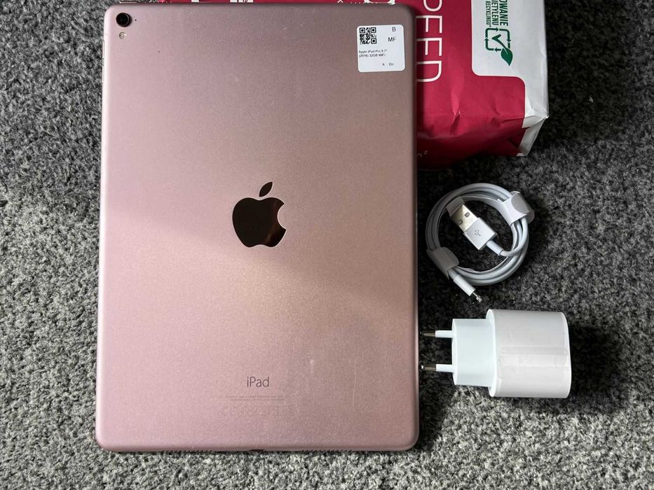 iPad Pro 9.7" 32GB WIFI Rose Gold Złoty Różowy Pencil Gwarancja FV