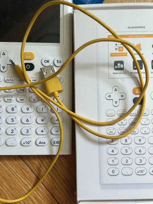 Numworks Graphing Calculator505411596945336323