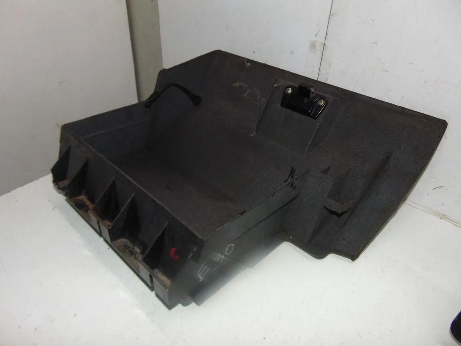 BMW E30 porta luvas " nova de stock antigo