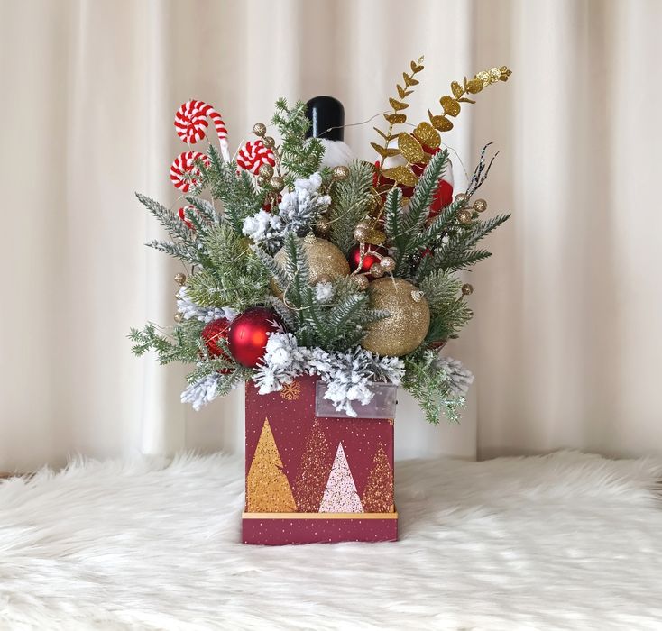 Dekoracja bożonarodzeniowa LED. Stroik świąteczny. Dziadek do orzechów