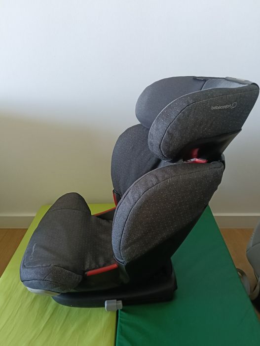 Bébé Confort RodiFix – Cadeira auto 15–36 kg