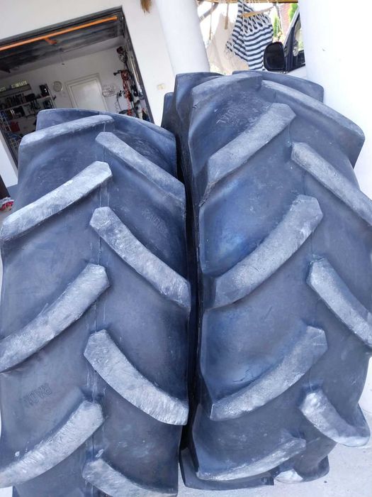 Sprzedam Opony do traktora 380/70 R28