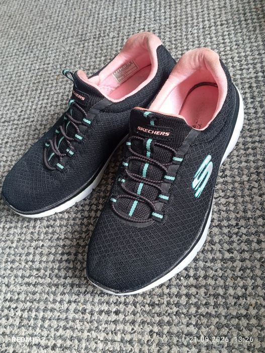 damskie buty sportowe Skechers Summits  r. 37