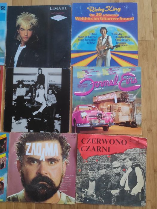 Retro dekoracja: Oryginalne okładki winylowe na ścianę – Klimat lat 80