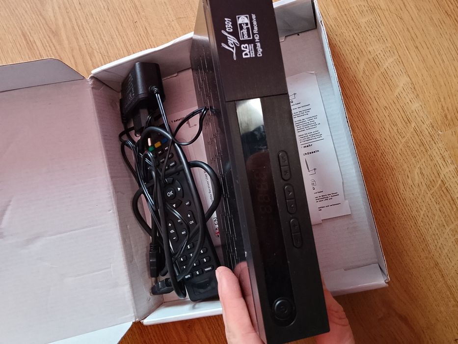 Tuner dekoder DVB-S/S2 HDMI USB Leyf 0301 HDTV