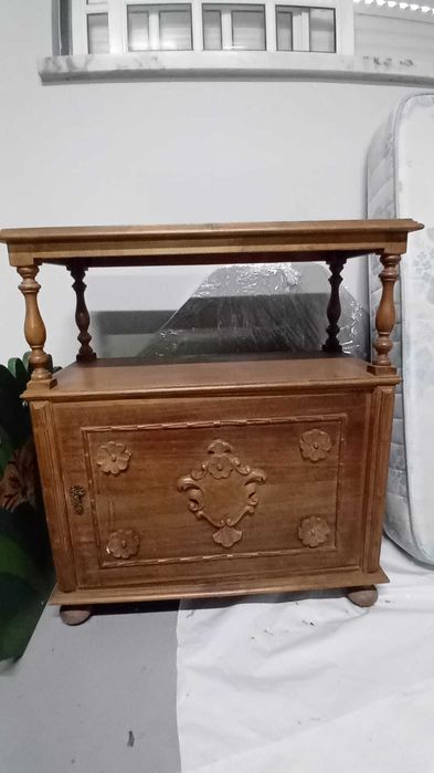 Móvel TV com mini Bar