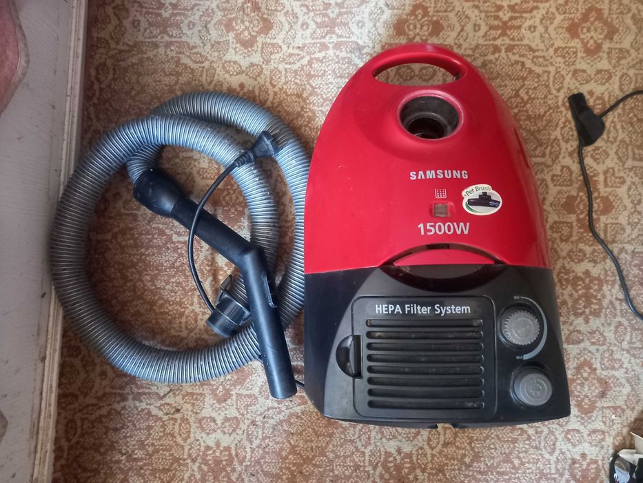 Пилосос  Samsung SC4047 Turbo 1500 W