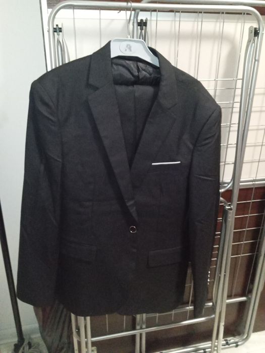 Nowy garnitur XL