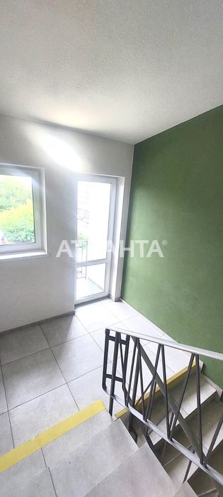 1к.м.Васильківська з ремонтом та паркомісцем. Постанови