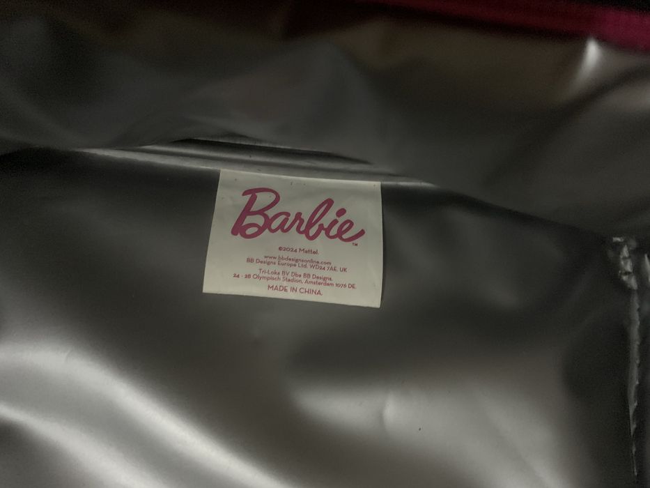 Ланчбокс Barby дуже гарний!