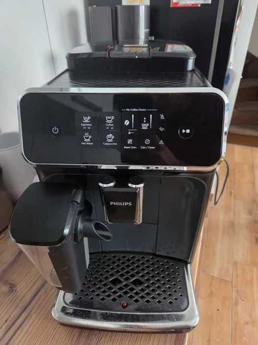 Ekspres ciśnieniowy Philips LatteGo