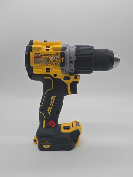 Аккумуляторный бесщеточный ударный шуруповерт Dewalt DCD806B 20V
