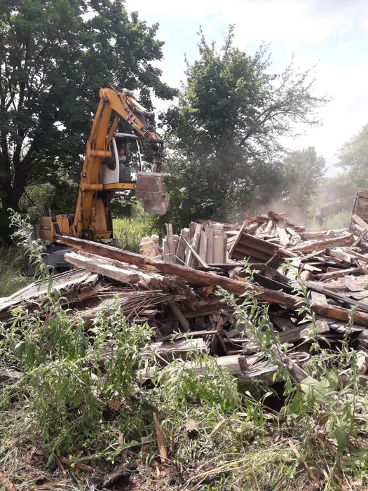 Sprzątanie garaże strych dom wywóz przeprowadzki firm prace orodnicze sprzątajace uslugi koparkoładowarka od a do z prace ogrodnicze koszenie trawy