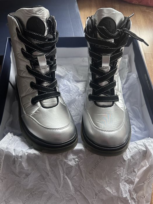 Продам жіночі чоботи