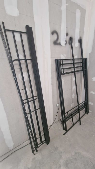 Cama beliche com colchões