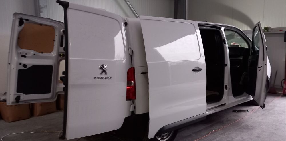 Peugeot E-Expert 2023