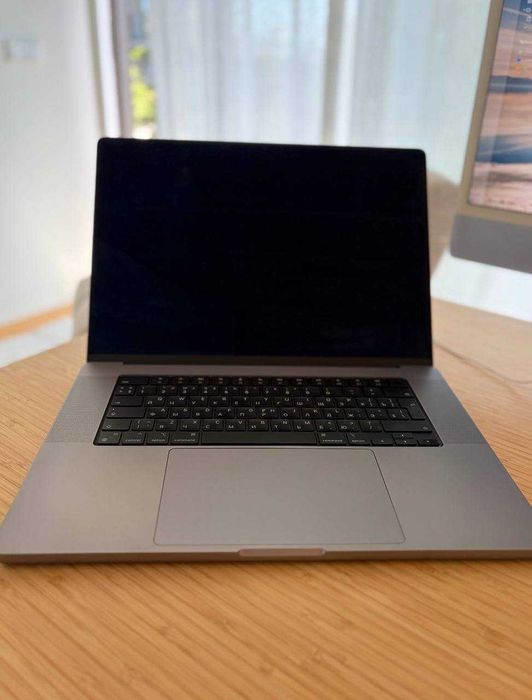 MacBook Pro 16" M2 Pro 2023 | 16GB RAM | 1TB SSD | 97% Battery